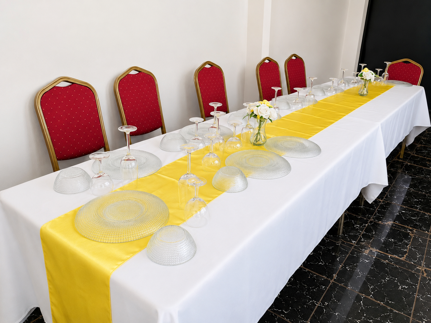 Salle de réception dressée de La Résidence 244 à Lomé
